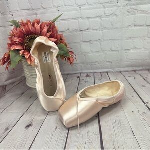 R-Class classic 90 CL-90 pointe shoe 235 w4 M v2 P ballet dance